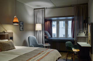 Photo by: Robin Hayes Room Double Standard